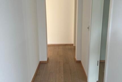 Wohnung Wiesbaden Nordost - 2 Zimmer, 77 m&sup2;, 1.100&euro; | Angebot:24654727