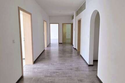 Wohnung Albstadt Ebingen - 4 Zimmer, 120 m&sup2;, 1.000&euro; | Angebot:27279307