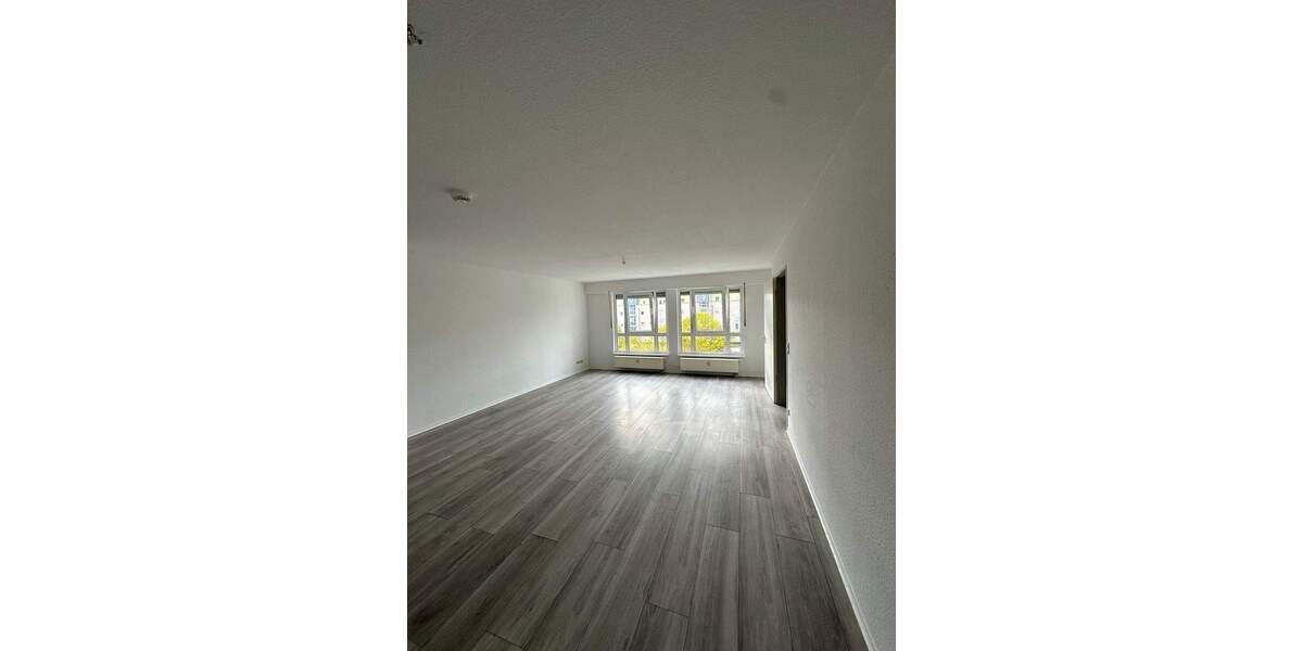 Etagenwohnung Kabelsketal Großkugel - 4 Zimmer, 121 m&sup2;, 837&euro; | Angebot:25997422