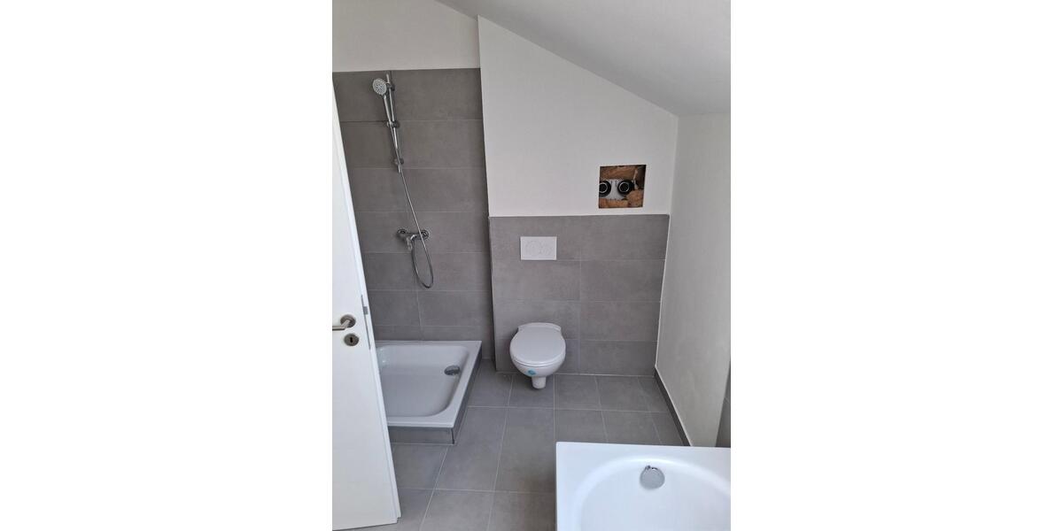 Dachgeschoßwohnung Klingenmünster - 3 Zimmer, 120 m&sup2;, 800&euro; | Angebot:25873823