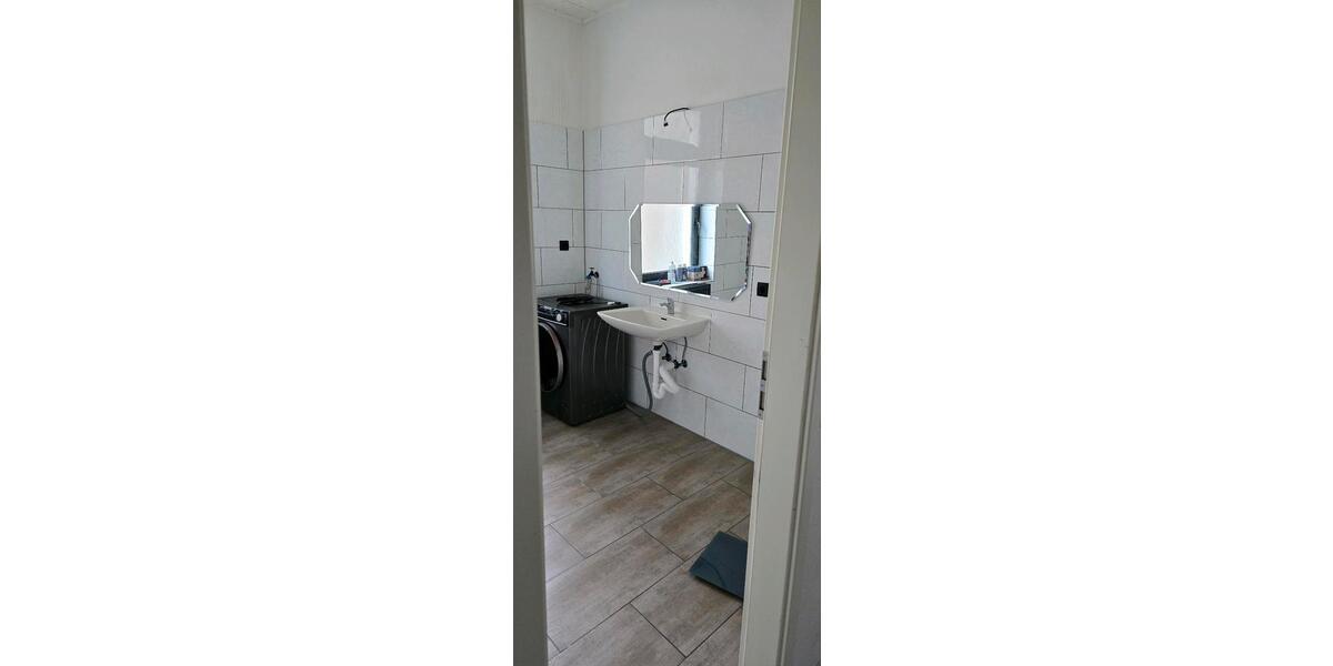 Etagenwohnung Duisburg Duisburg-Mitte - 3 Zimmer, 87 m&sup2;, 850&euro; | Angebot:26618889