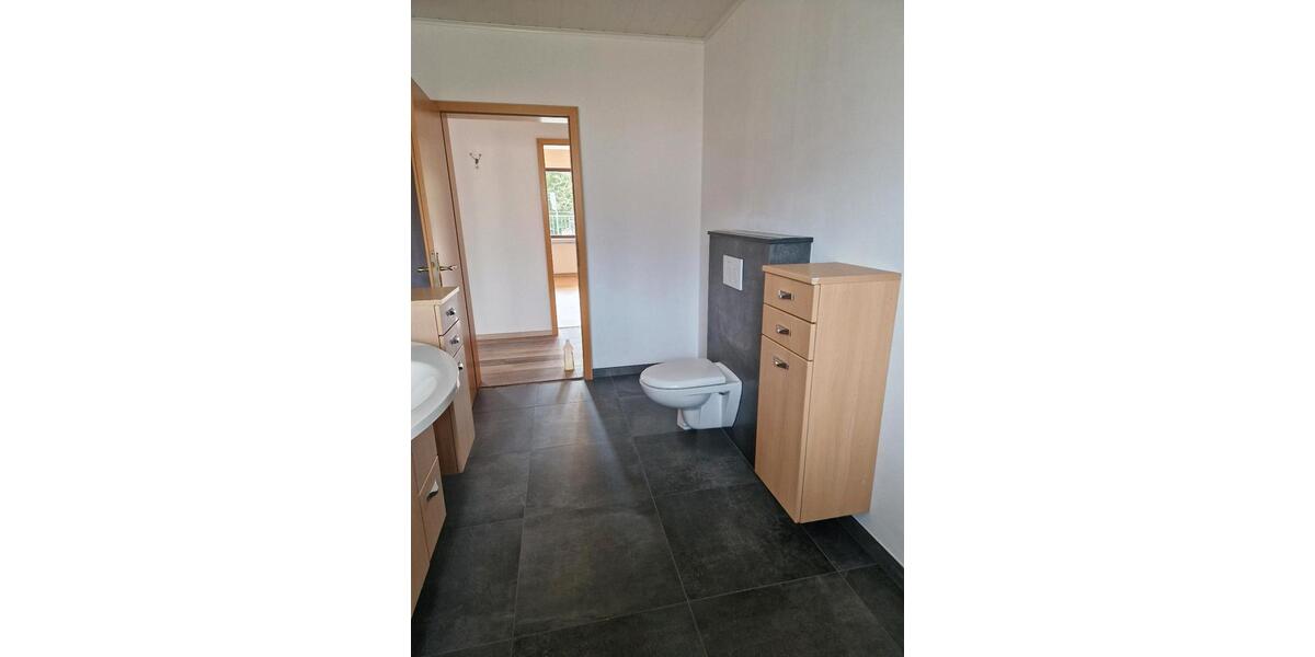 Erdgeschoßwohnung Hargesheim - 5 Zimmer, 136 m&sup2;, 1.260&euro; | Angebot:26221498