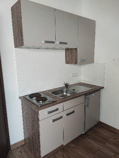Dachgeschoßwohnung Adlkofen - 1 Zimmer, 16 m&sup2;, 390&euro; | Angebot:26678757