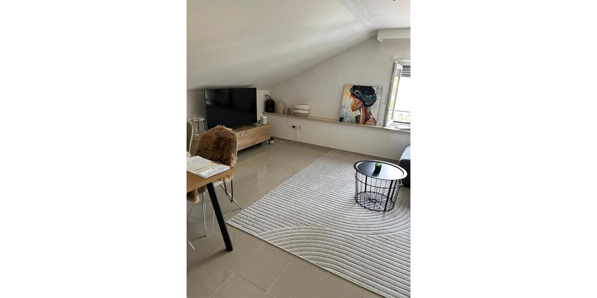 Dachgeschoßwohnung Hockenheim - 2.5 Zimmer, 59 m&sup2;, 650&euro; | Angebot:26600791