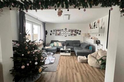 5 Zimmer Wohnung mit Balkon in ruhiger Lage OT von Flieden 2 zimmer