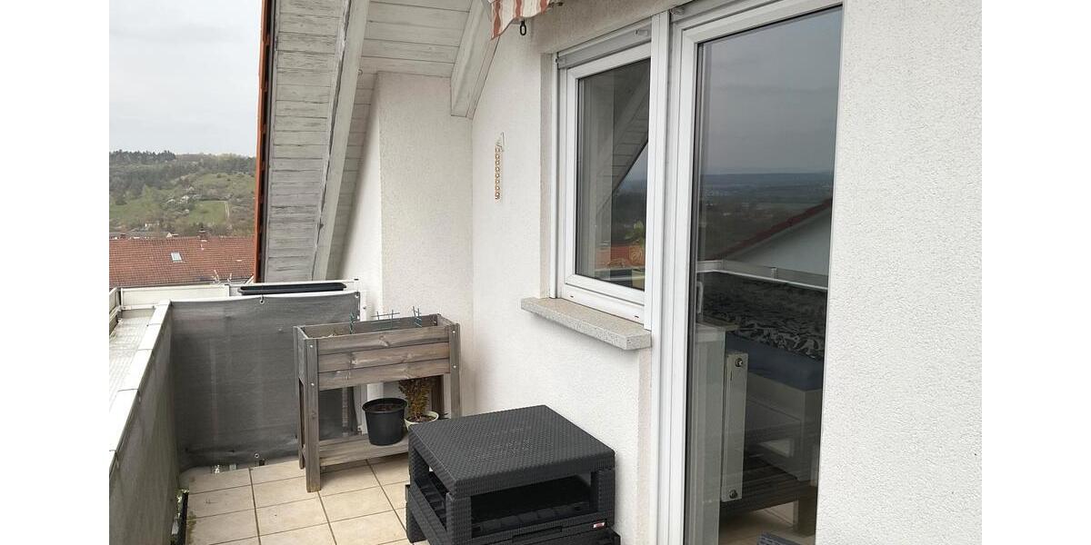 Dachgeschoßwohnung Münnerstadt - 3.5 Zimmer, 130 m&sup2;, 850&euro; | Angebot:26261319