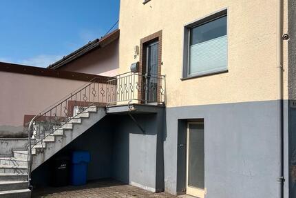 Haus Pronsfeld - 4 Zimmer, 110 m&sup2;, 1.150&euro; | Angebot:25833957