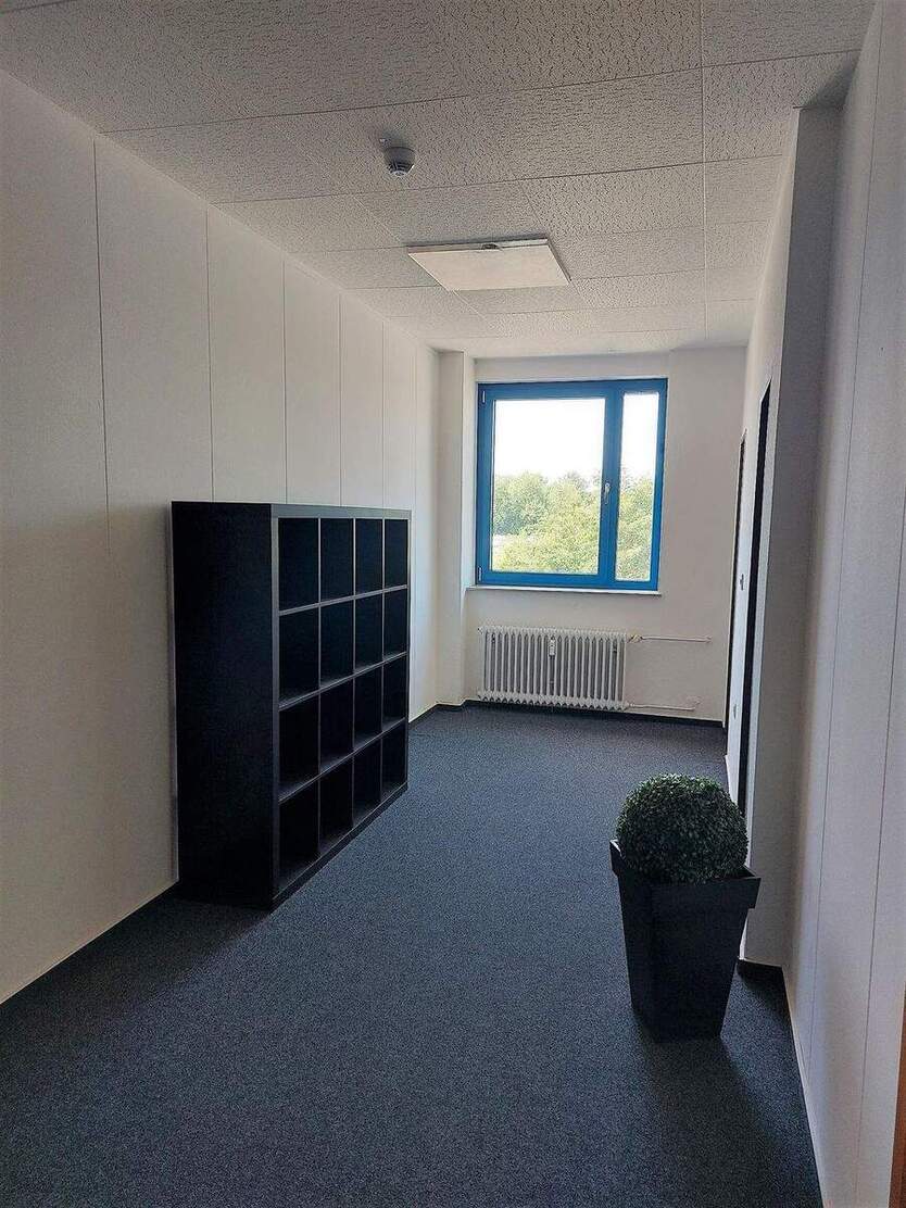 zentrale Bürofläche zur Untermiete in Wattenscheid zimmer