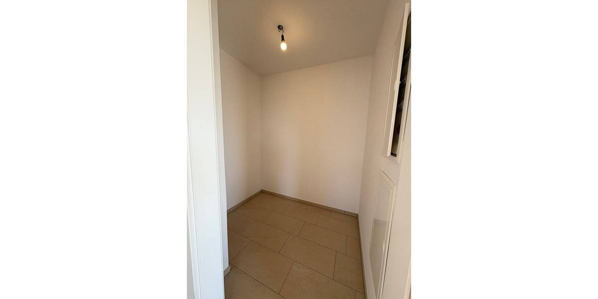 Etagenwohnung Deggendorf - 3 Zimmer, 112 m&sup2;, 1.970&euro; | Angebot:25690401