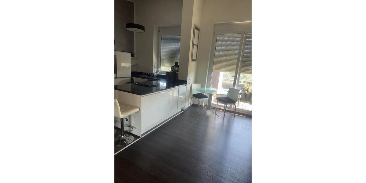 Einfamilienhaus Kornwestheim - 3 Zimmer, 80 m&sup2;, 1.600&euro; | Angebot:25151260