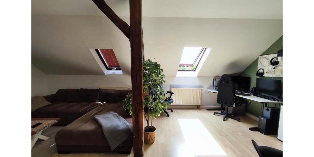 Dachgeschoßwohnung Hof Altstadt - 1 Zimmer, 70 m&sup2;, 660&euro; | Angebot:26621749