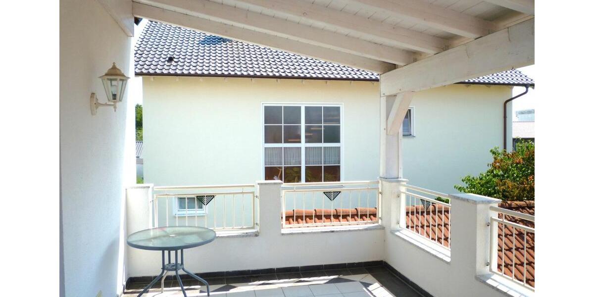 Etagenwohnung Aichen - 6 Zimmer, 202 m&sup2;, 990&euro; | Angebot:26261881
