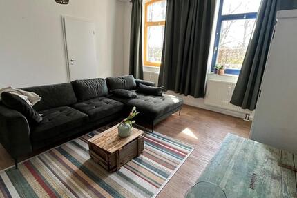Wohnung Greifswald - 2 Zimmer, 70 m&sup2;, 875&euro; | Angebot:24755350
