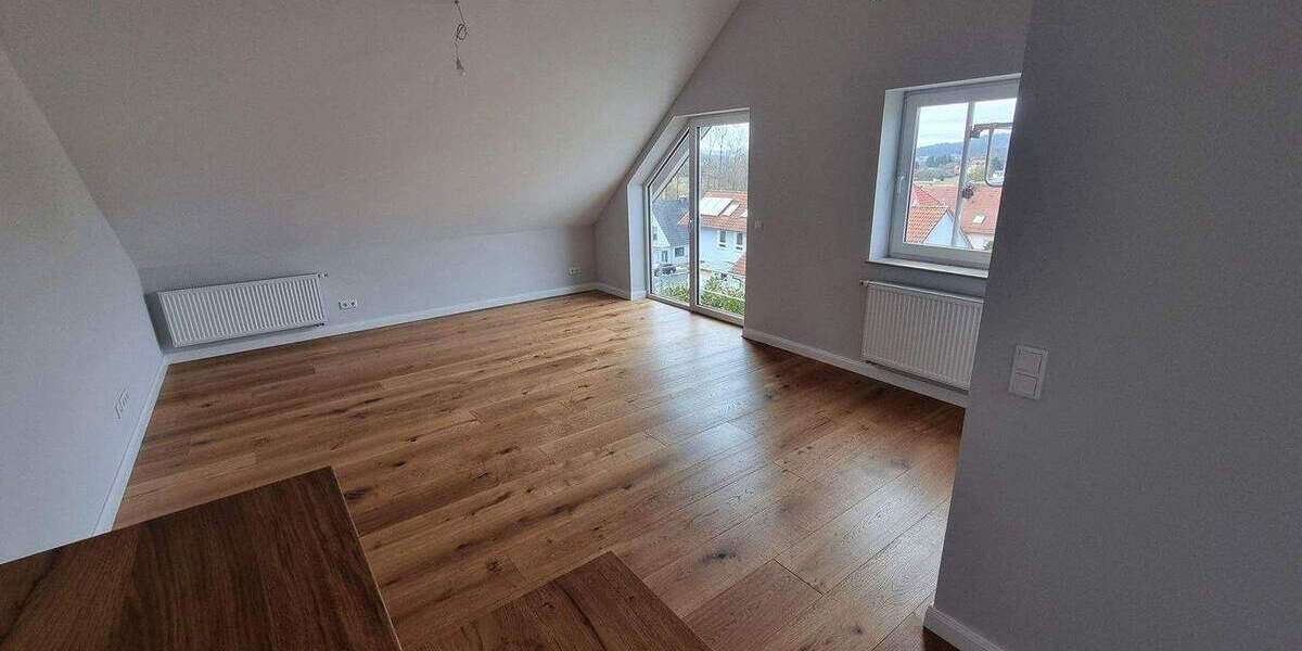 Etagenwohnung Schlüchtern - 3 Zimmer, 85 m&sup2;, 790&euro; | Angebot:25756419