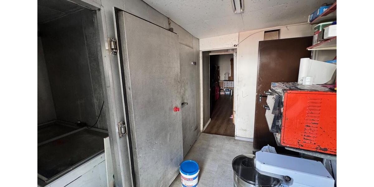 Gewerbeobjekt Köln Chorweiler - 1.800&euro; | Angebot:23841289