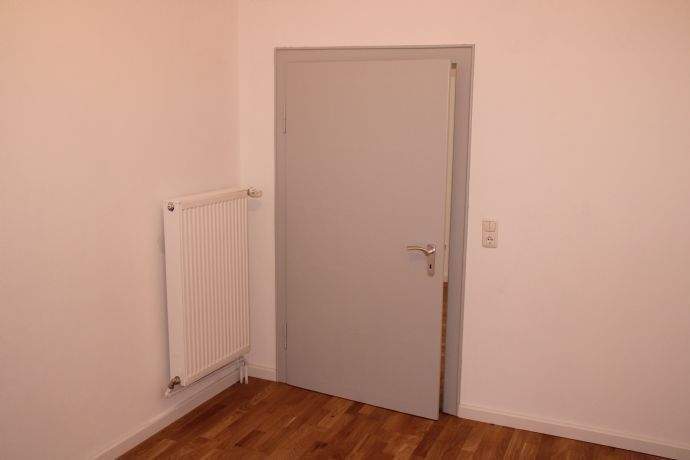 Etagenwohnung Vilsbiburg - 3 Zimmer, 141 m&sup2;, 1.200&euro; | Angebot:24761687