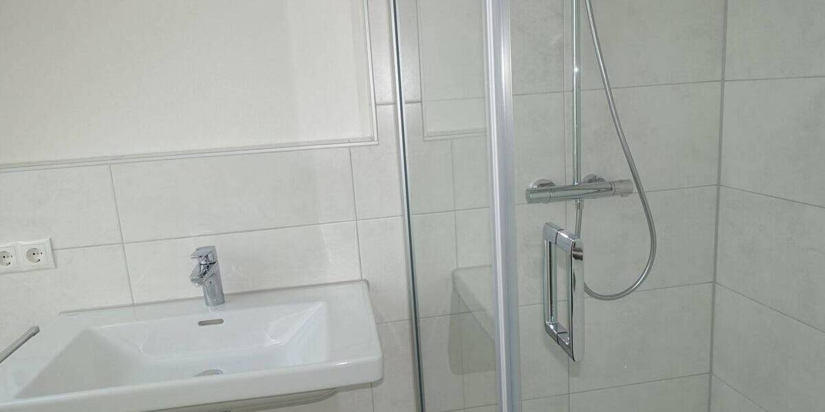 Etagenwohnung Kraiburg - 2 Zimmer, 65 m&sup2;, 815&euro; | Angebot:26816807