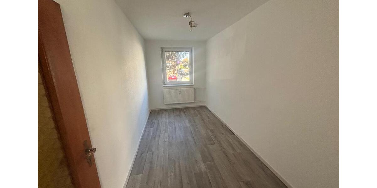 Etagenwohnung Salzwedel - 4 Zimmer, 66 m&sup2;, 328&euro; | Angebot:25841701