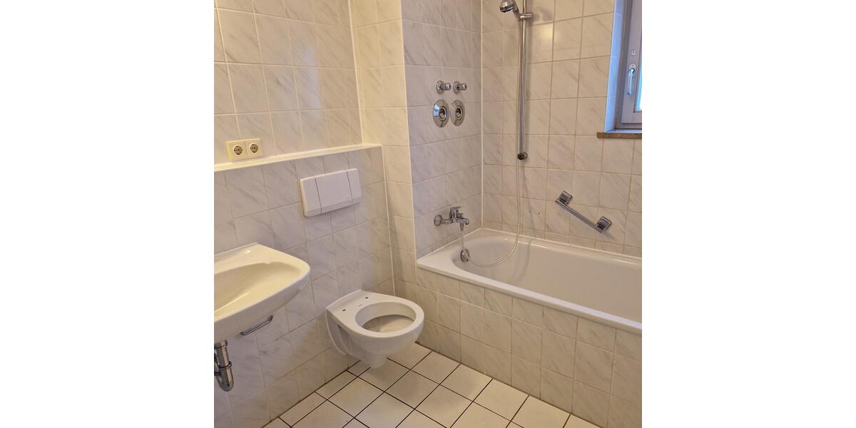 Etagenwohnung Erfurt Kühnhausen - 2 Zimmer, 58 m&sup2;, 650&euro; | Angebot:26248199