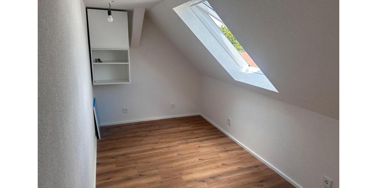 Dachgeschoßwohnung Waldbrunn - 3 Zimmer, 70 m&sup2;, 750&euro; | Angebot:26525464