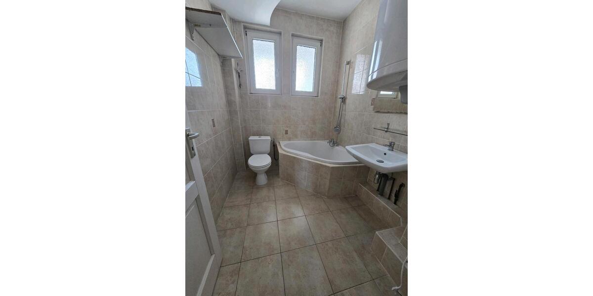 Etagenwohnung Kehl - 4 Zimmer, 103 m&sup2;, 1.400&euro; | Angebot:26110994