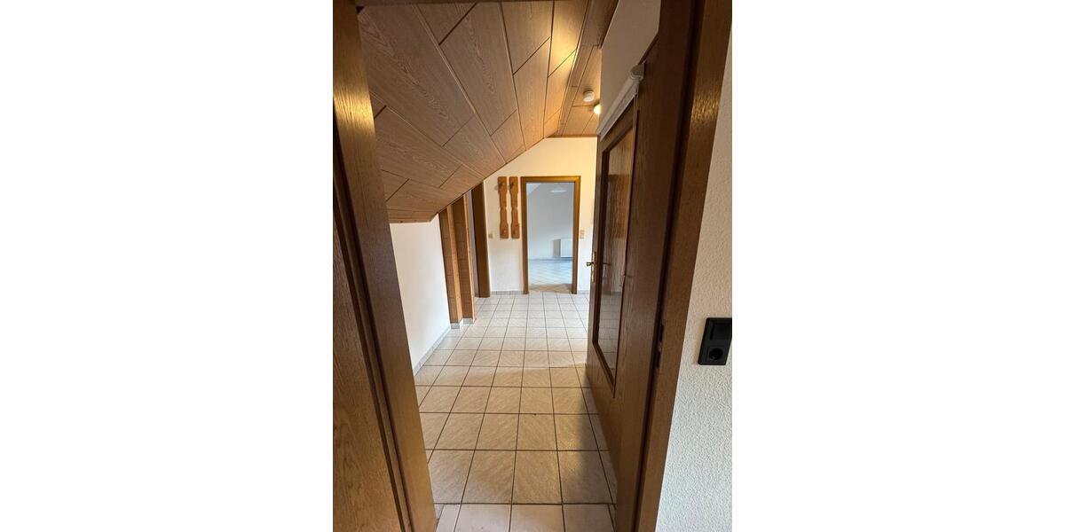 Dachgeschoßwohnung Garrel - 2 Zimmer, 80 m&sup2;, 1.000&euro; | Angebot:26485127