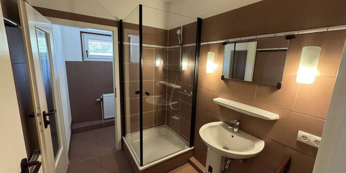 Etagenwohnung Brackel - 3 Zimmer, 82 m&sup2;, 820&euro; | Angebot:26127460