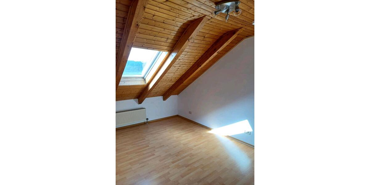 Dachgeschoßwohnung Eichstätt - 4 Zimmer, 76 m&sup2;, 800&euro; | Angebot:24689196