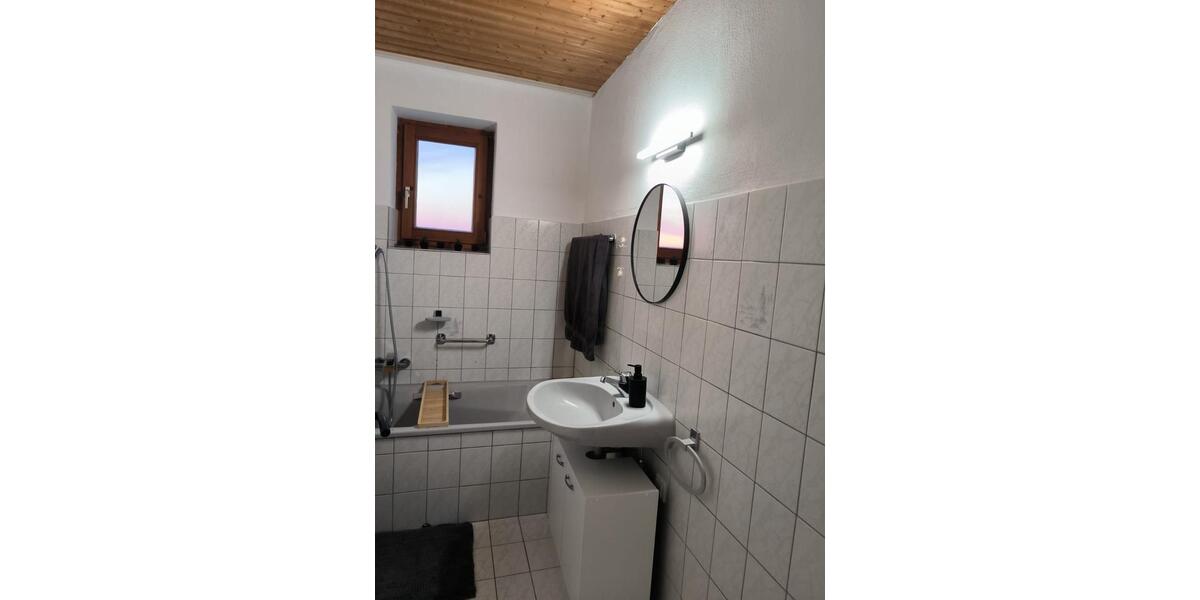 Einfamilienhaus Perkam - 5.5 Zimmer, 140 m&sup2;, 1.100&euro; | Angebot:26021975