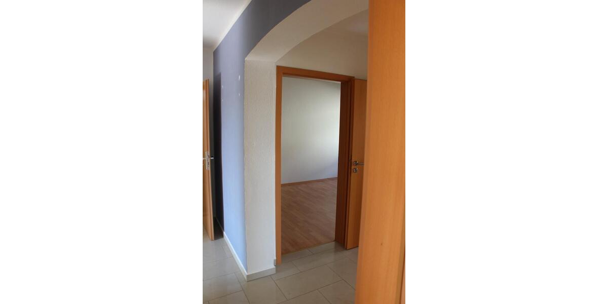 Erdgeschoßwohnung Weischlitz - 3 Zimmer, 65 m&sup2;, 357&euro; | Angebot:26284003