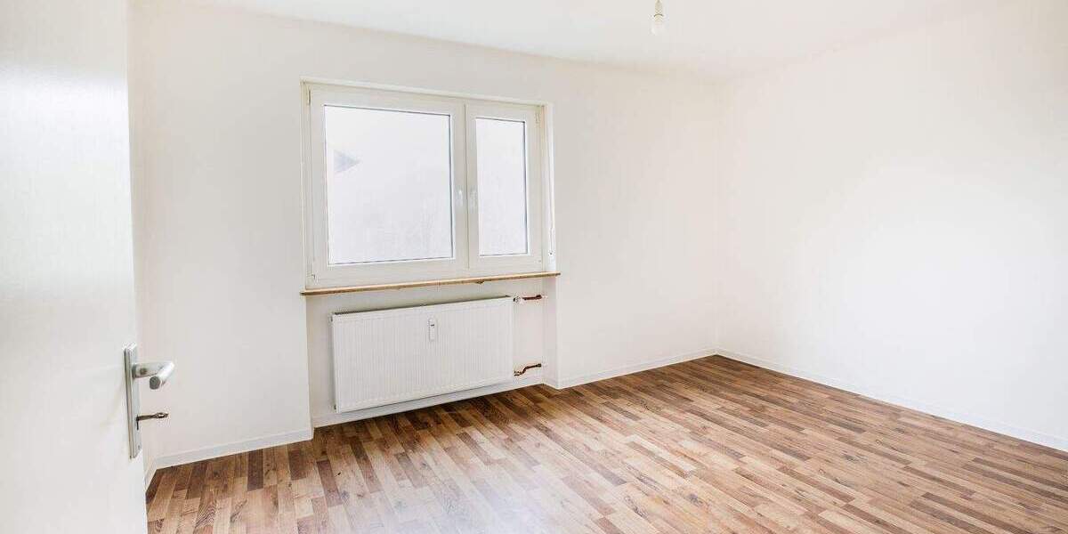 Etagenwohnung Eckersdorf Donndorf - 4 Zimmer, 100 m&sup2;, 1.170&euro; | Angebot:25815038