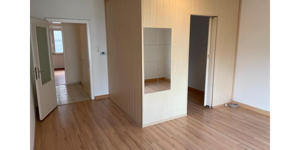 Etagenwohnung Wuppertal Barmen - 2 Zimmer, 64 m&sup2;, 500&euro; | Angebot:26652884