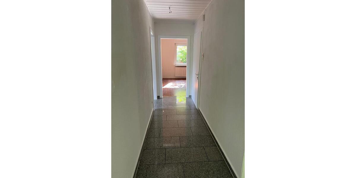 Erdgeschoßwohnung Vlotho - 4 Zimmer, 90 m&sup2;, 750&euro; | Angebot:24814569