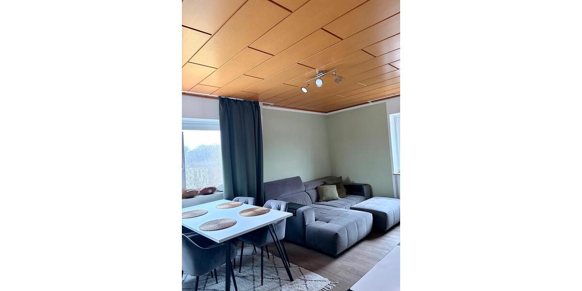 Dachgeschoßwohnung Wolfsburg - 3 Zimmer, 69 m&sup2;, 839&euro; | Angebot:24652448