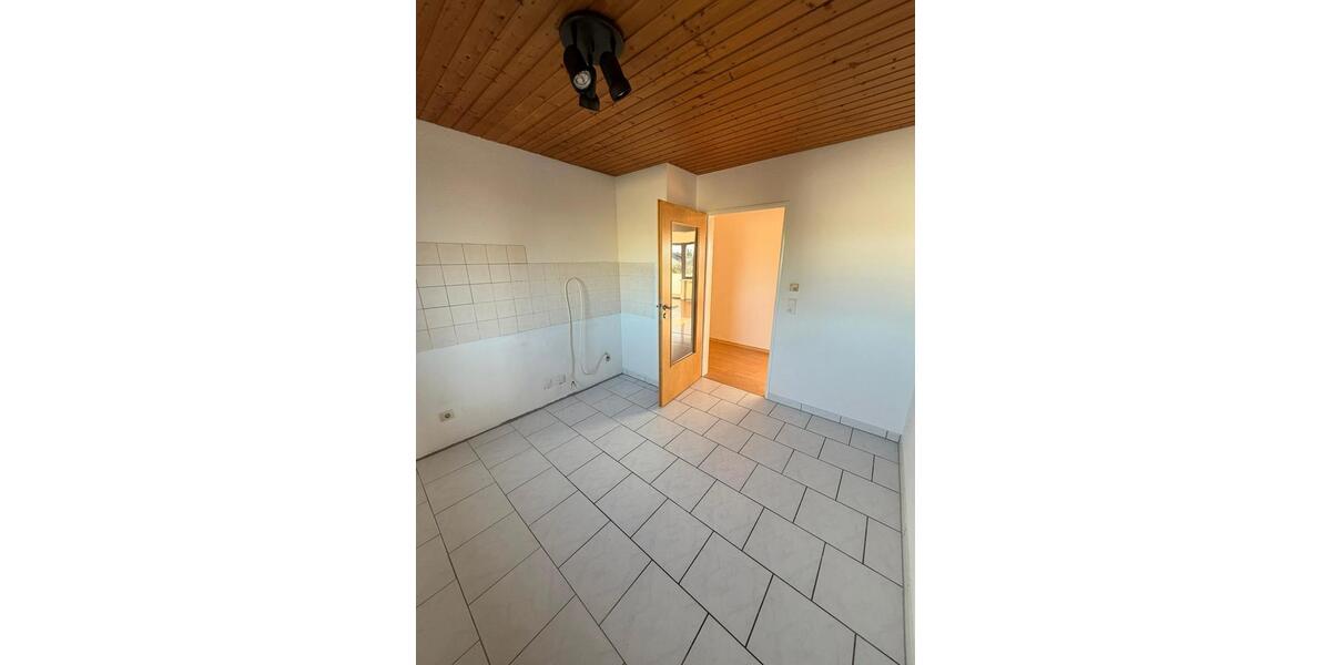 Etagenwohnung Nattheim - 4 Zimmer, 100 m&sup2;, 980&euro; | Angebot:26633811