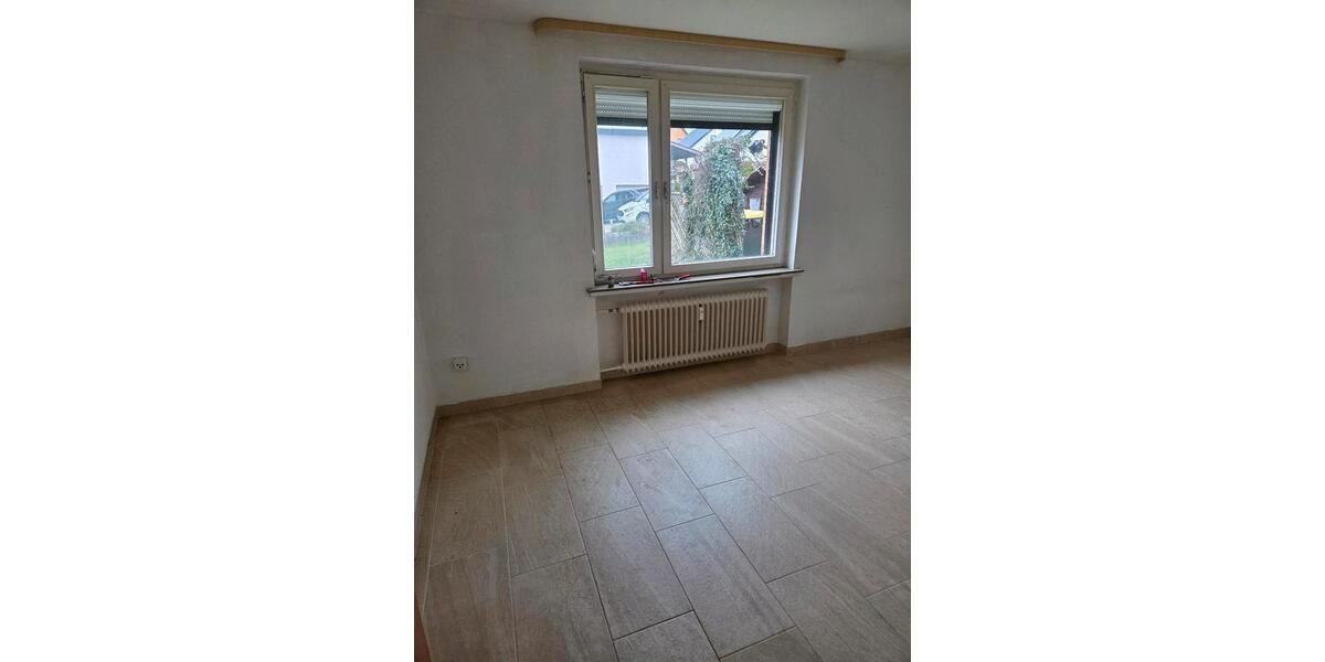 Erdgeschoßwohnung Freden (Leine) - 3 Zimmer, 87 m&sup2;, 700&euro; | Angebot:25903296