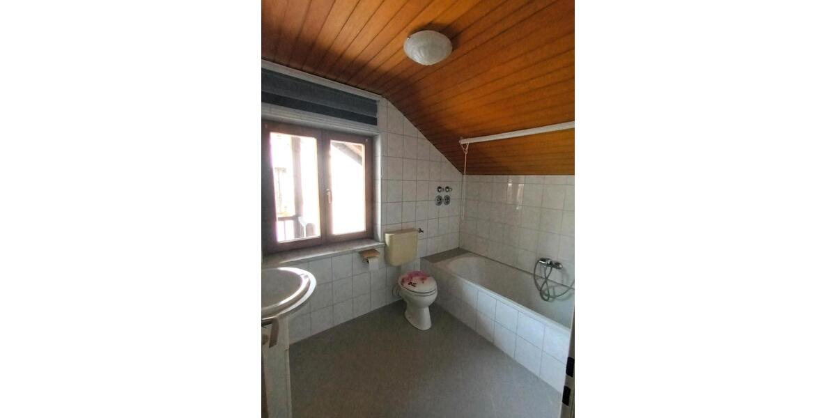 Dachgeschoßwohnung Bischofsmais - 3 Zimmer, 75 m&sup2;, 550&euro; | Angebot:24840064