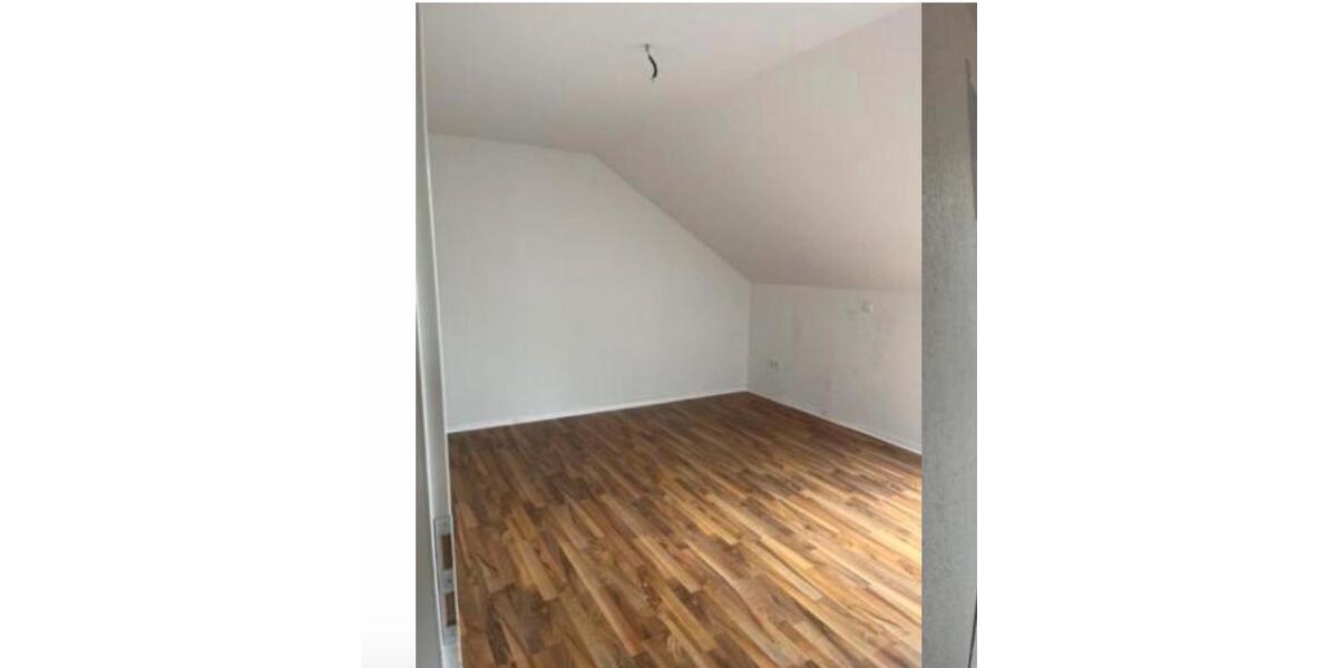 Dachgeschoßwohnung Dortmund Brackel - 3 Zimmer, 79 m&sup2;, 880&euro; | Angebot:26056081