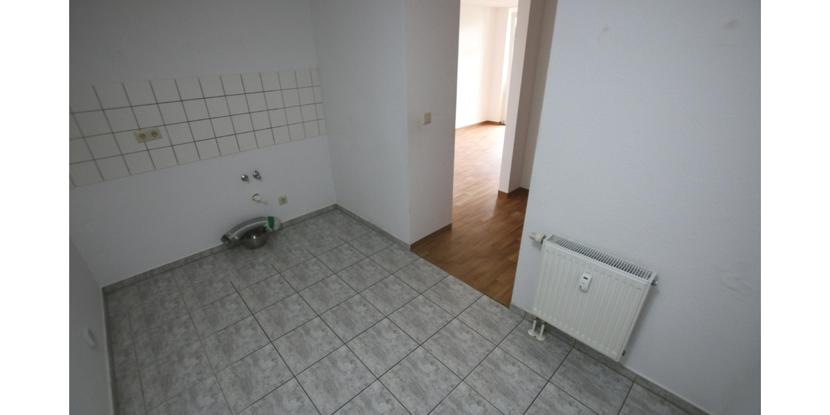 Mit Balkon und Lift! Zentral gelegene 2-Zimmer-Wohnung in Gera - Etagenwohnung Gera Ostviertel | Angebot:27156231