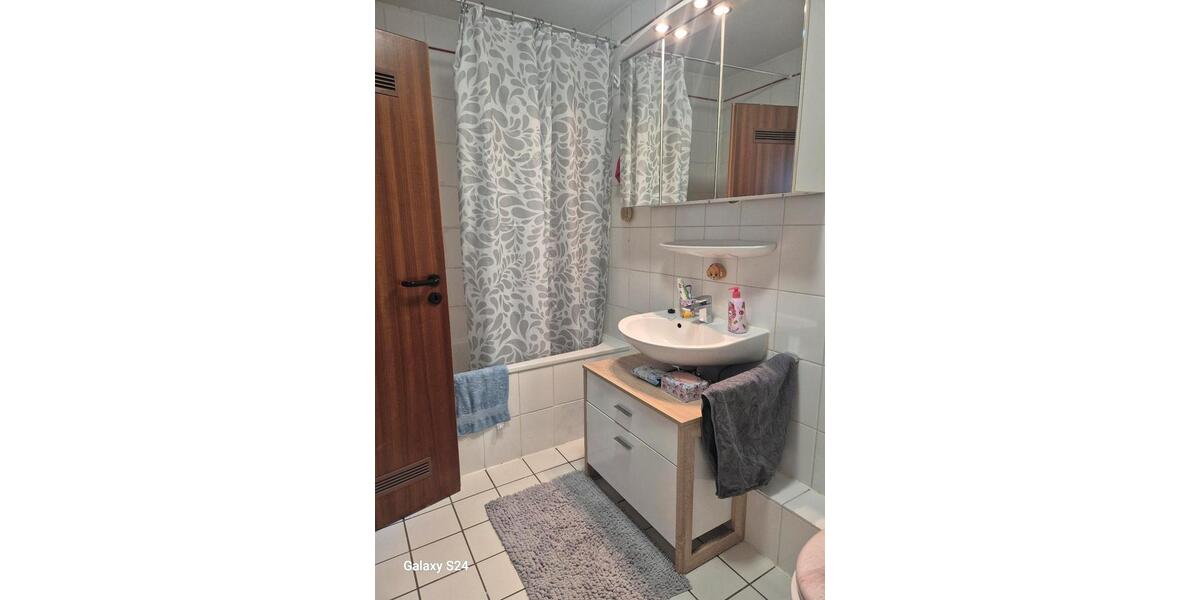 Dachgeschoßwohnung Saarwellingen - 3 Zimmer, 75 m&sup2;, 500&euro; | Angebot:26254545