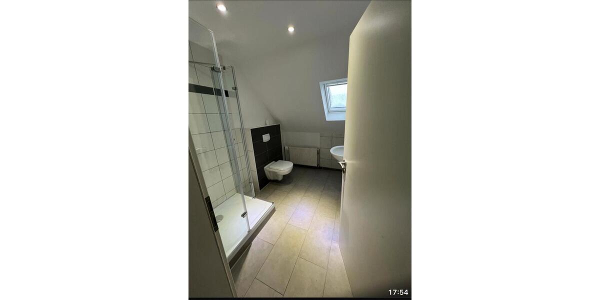 Dachgeschoßwohnung Rodewald - 3 Zimmer, 100 m&sup2;, 950&euro; | Angebot:26387251
