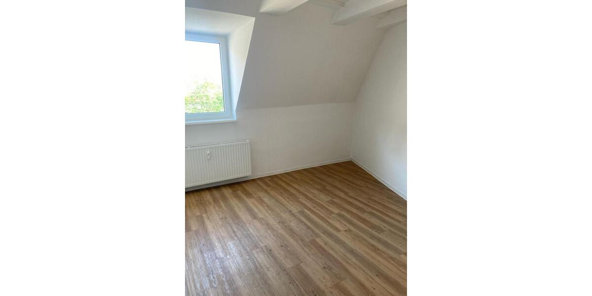 117,04 qm Frisch sanierte 4 Zimmer Wohnung in Strausberg zu vermieten 4 zimmer