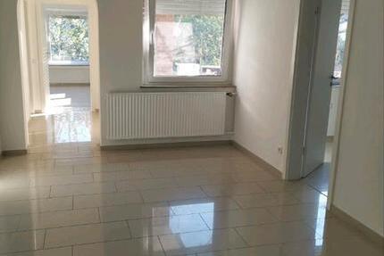 Schöne Wohnung 95 qm 3 ZKB & Terrasse in Gütersloh zimmer