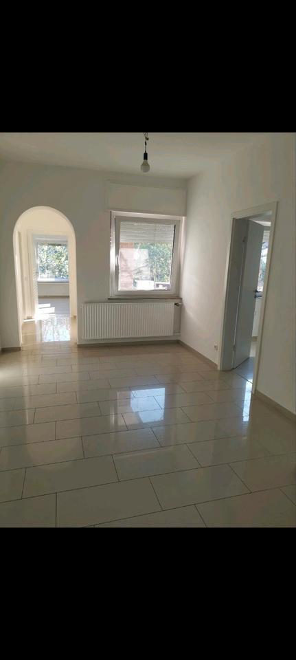 Schöne Wohnung 95 qm 3 ZKB & Terrasse in Gütersloh zimmer
