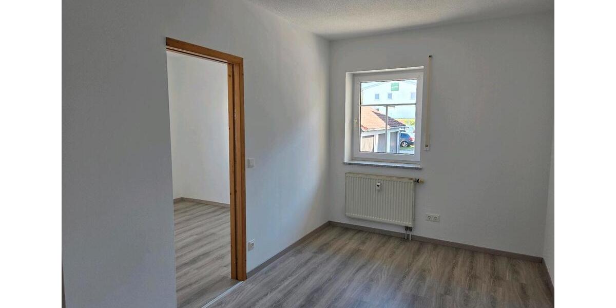 Etagenwohnung Untergriesbach - 3 Zimmer, 88 m&sup2;, 1.000&euro; | Angebot:26633307