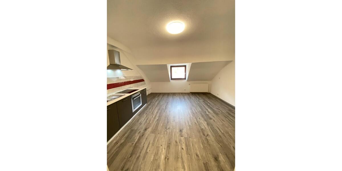 Dachgeschoßwohnung Mettlach - 2 Zimmer, 50 m&sup2;, 600&euro; | Angebot:25907068