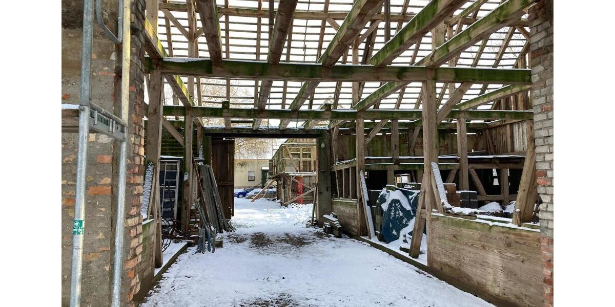 Etagenwohnung Milower Land - 10 Zimmer, 300 m&sup2;, 700&euro; | Angebot:26214529