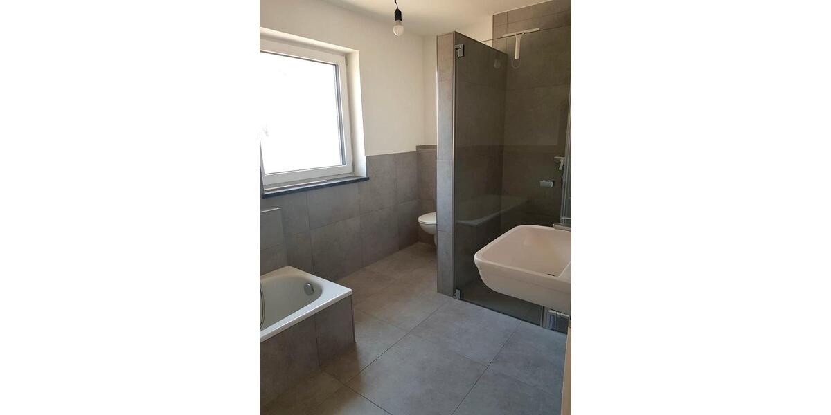 Doppelhaushälfte Mindelheim - 5 Zimmer, 170 m&sup2;, 2.150&euro; | Angebot:24107915