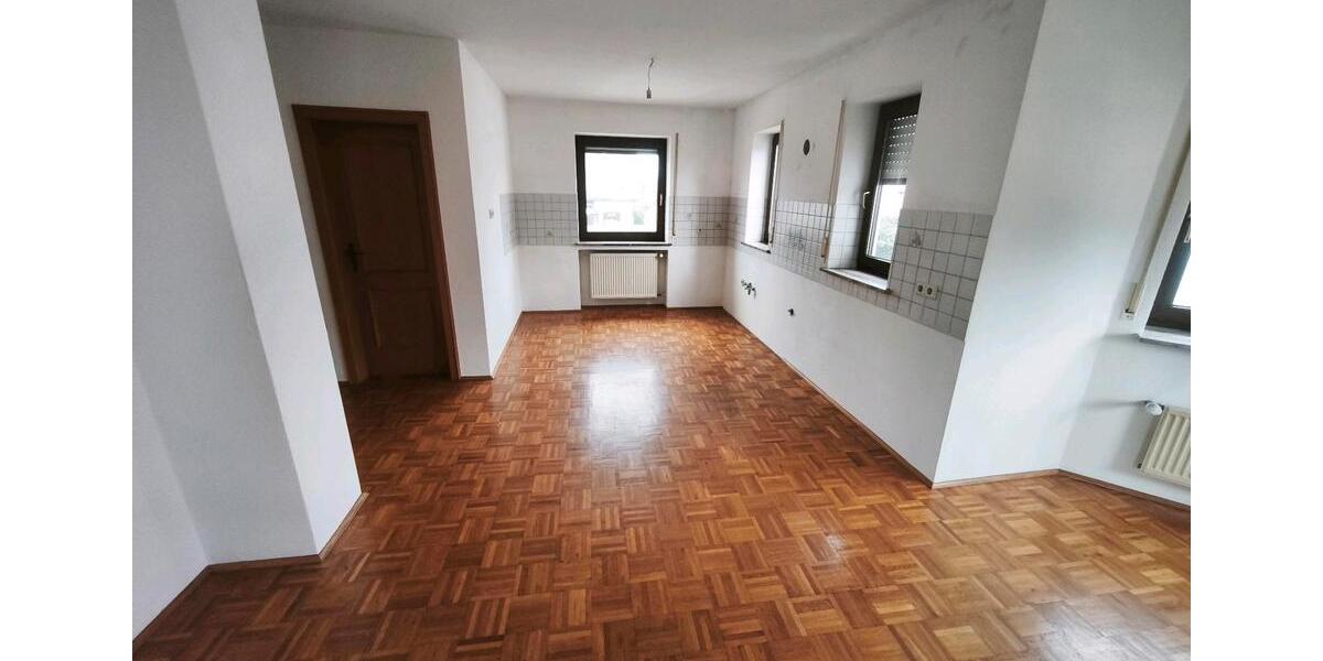 Etagenwohnung Günzburg - 3.5 Zimmer, 120 m&sup2;, 1.300&euro; | Angebot:24592928