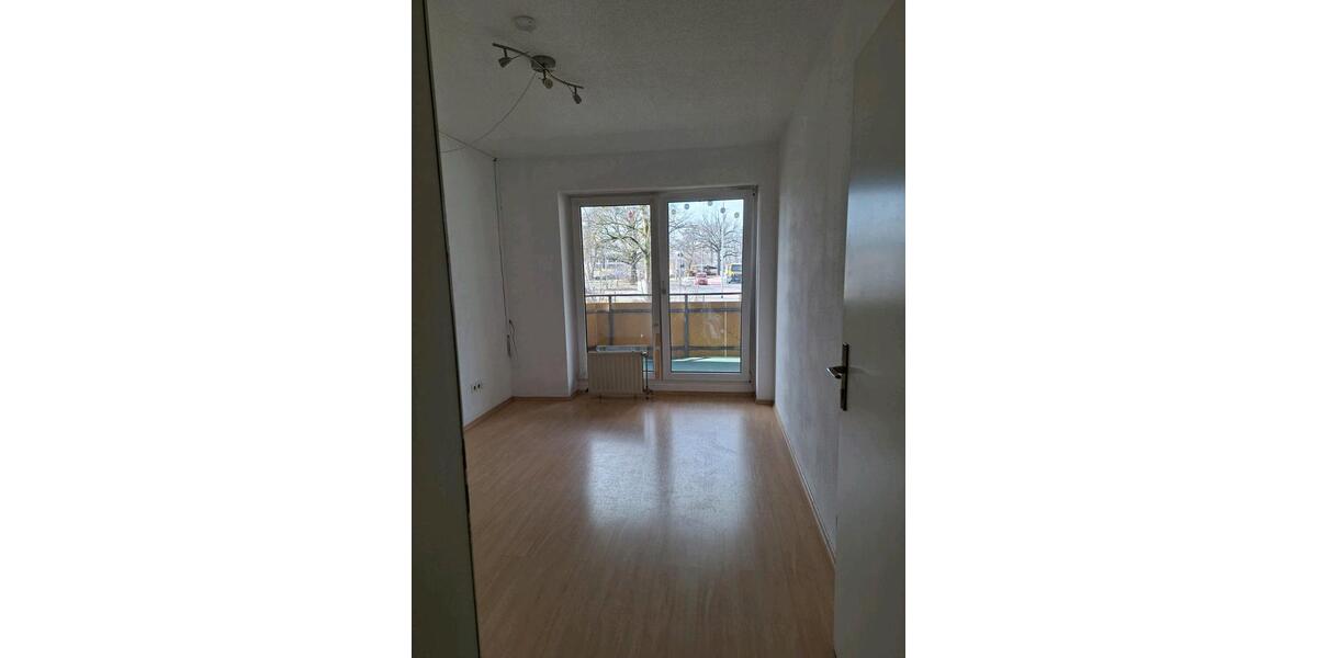 Erdgeschoßwohnung Osnabrück Eversburg - 1 Zimmer, 10 m&sup2;, 380&euro; | Angebot:25220033